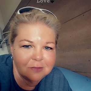 Meet your Posher, Angie